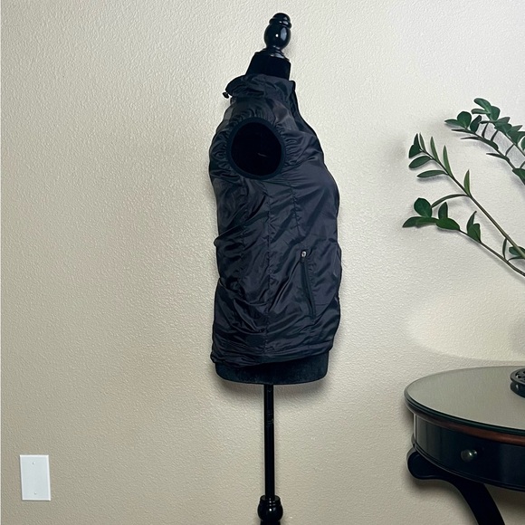 Black Women's Vest - Picture 2 of 6